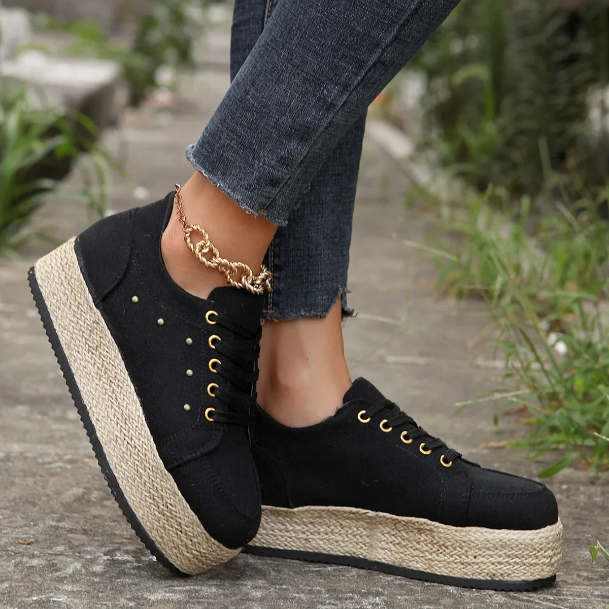 Amara | Sneakers
