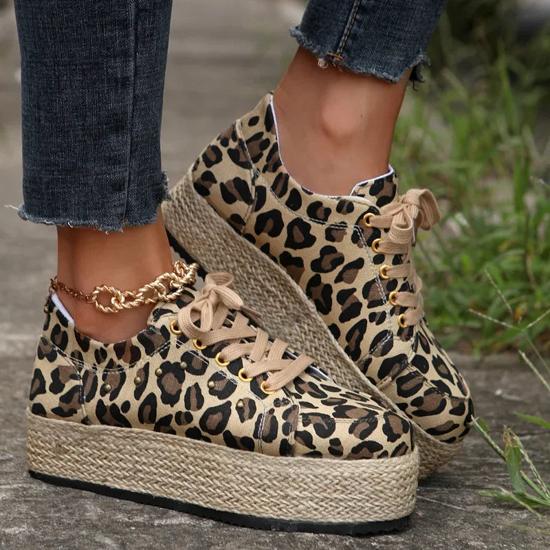 Amara | Sneakers