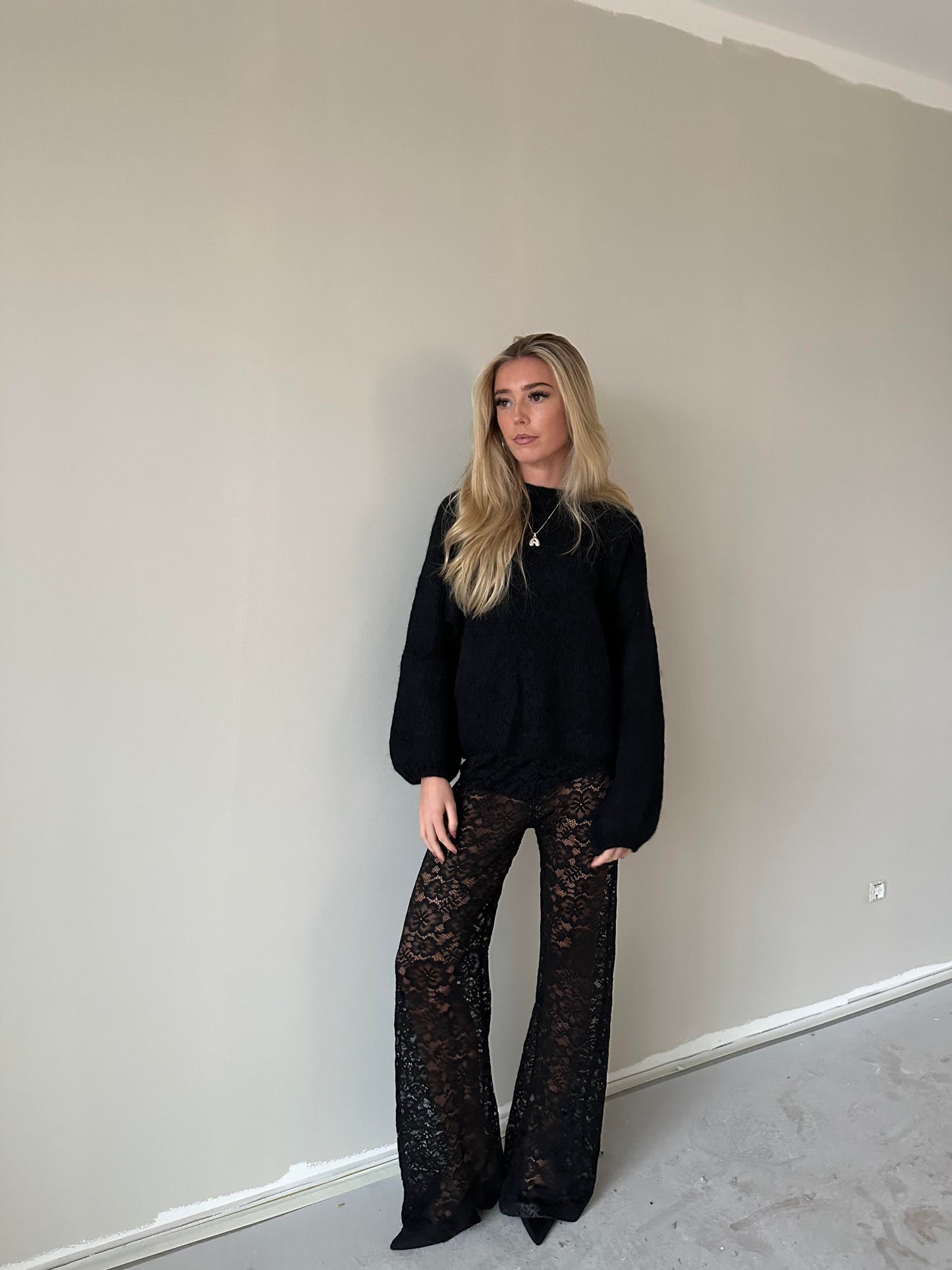 Mojo l Lace Pants